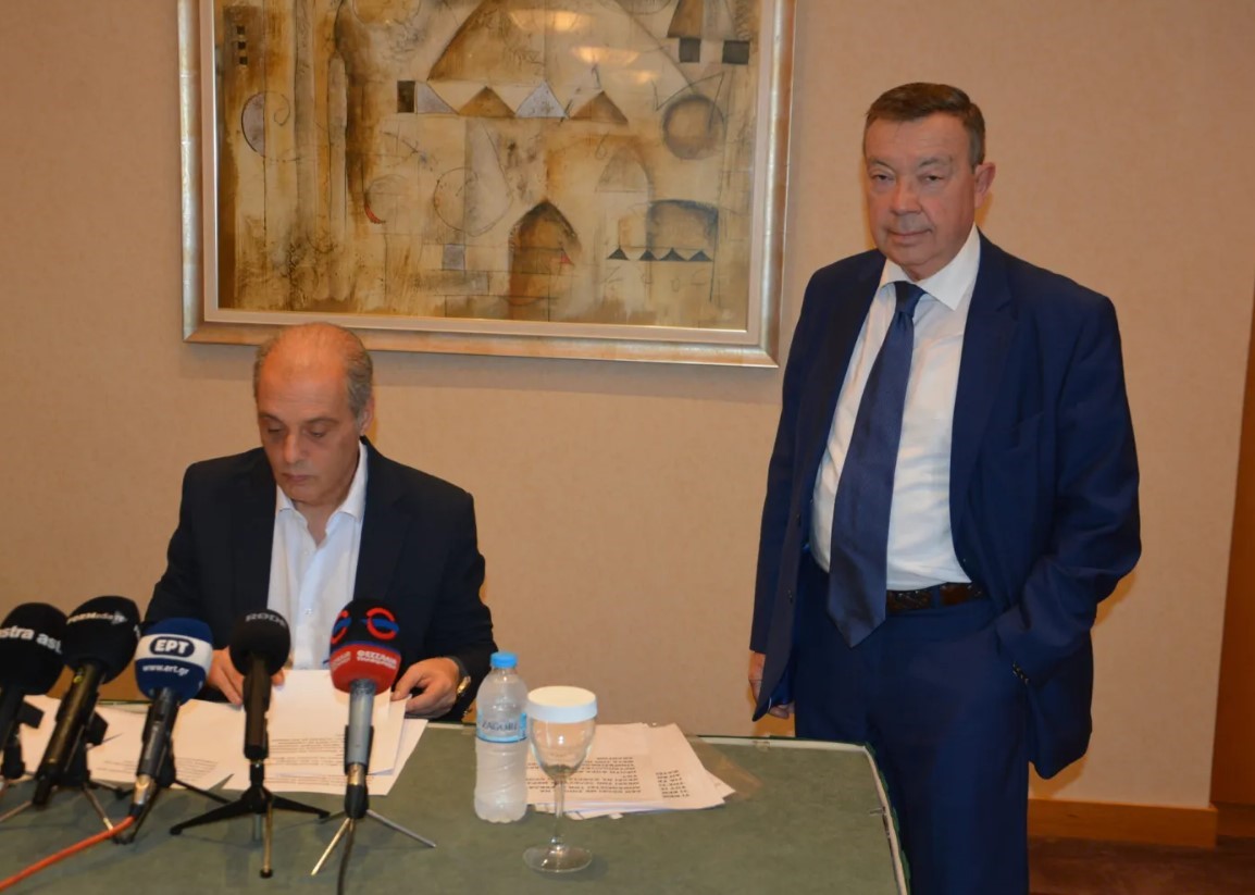 Ο Καθηγητής Αλ. Παπαχατζής υποδέχθηκε τον Κυρ. Βελόπουλο